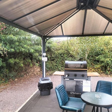 Gateway Glamping Hotel Farranfore Buitenkant foto