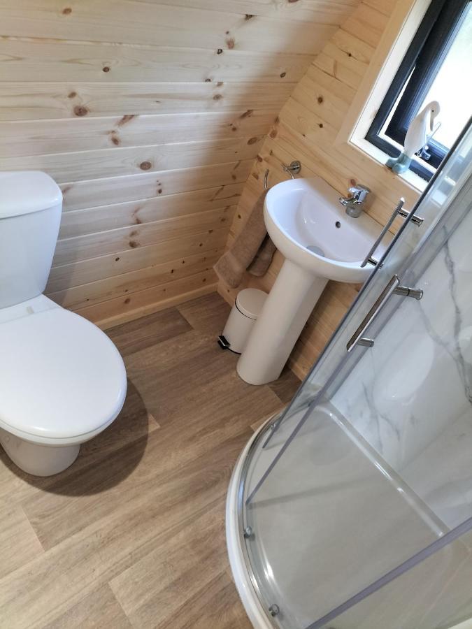 Gateway Glamping Hotel Farranfore Buitenkant foto