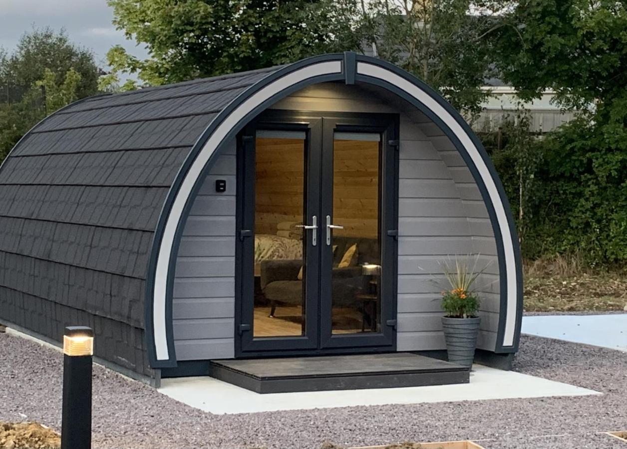 Gateway Glamping Hotel Farranfore Buitenkant foto