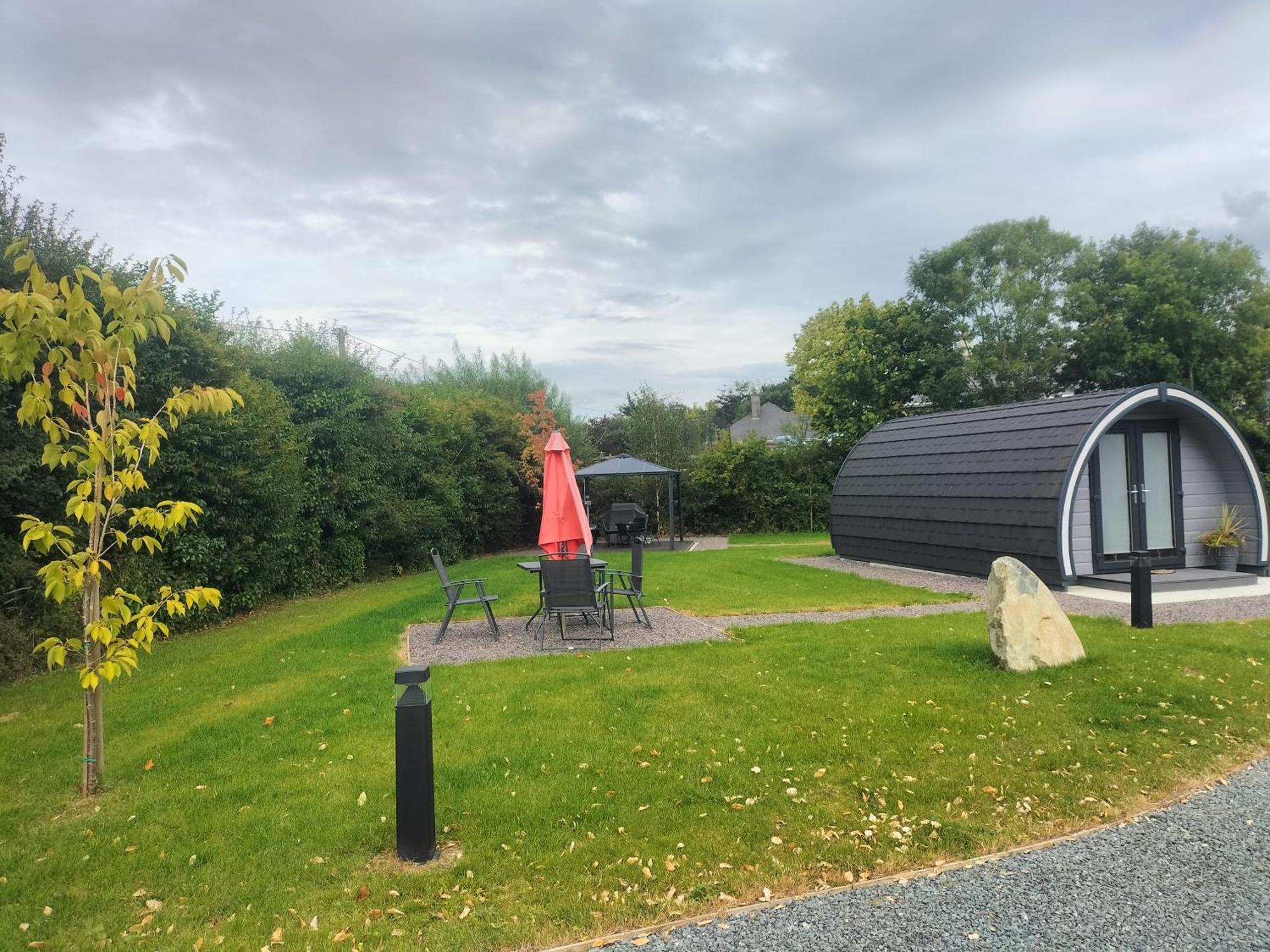 Gateway Glamping Hotel Farranfore Buitenkant foto